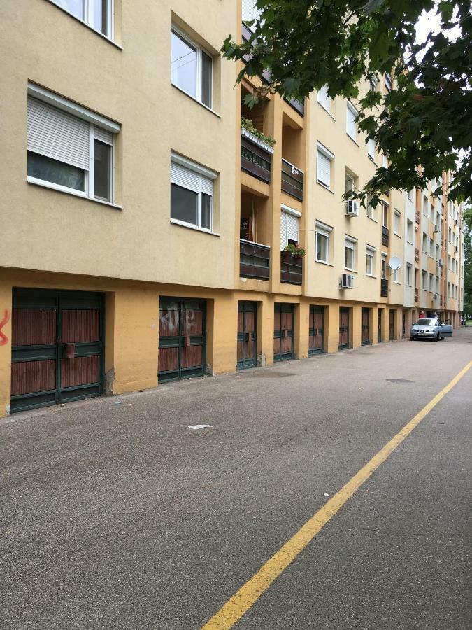 Igenyes Lakas Leilighet Szeged Eksteriør bilde